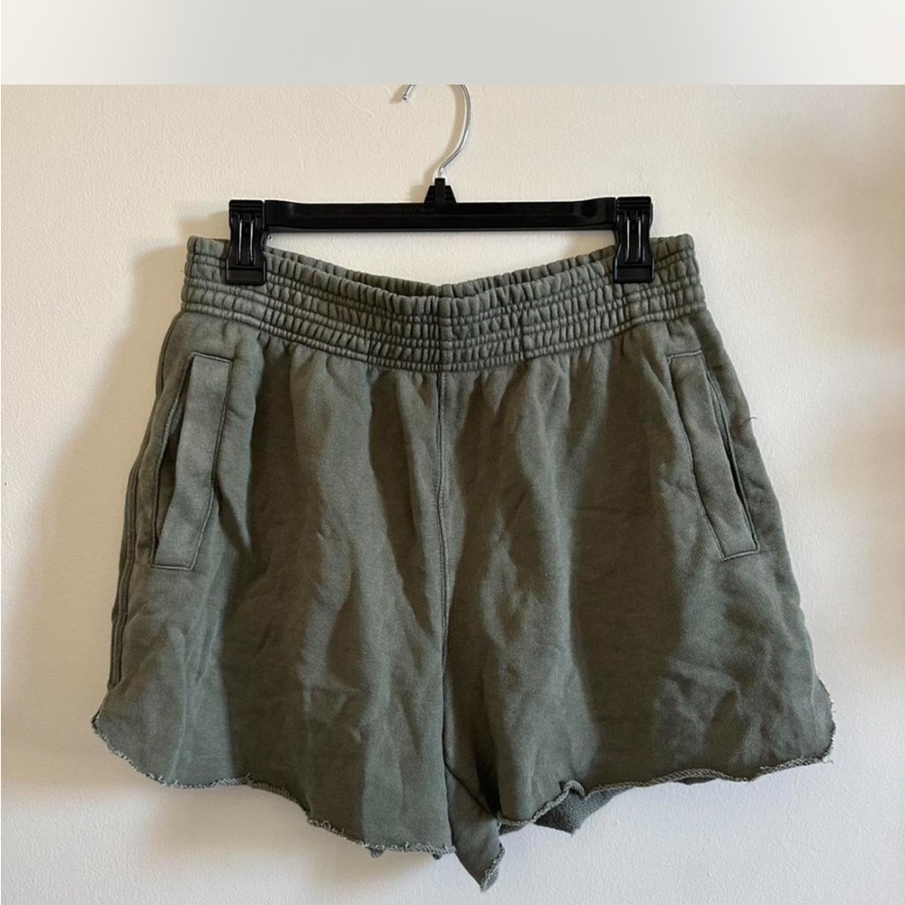Aerie Sage Green Women's Cargo Shorts